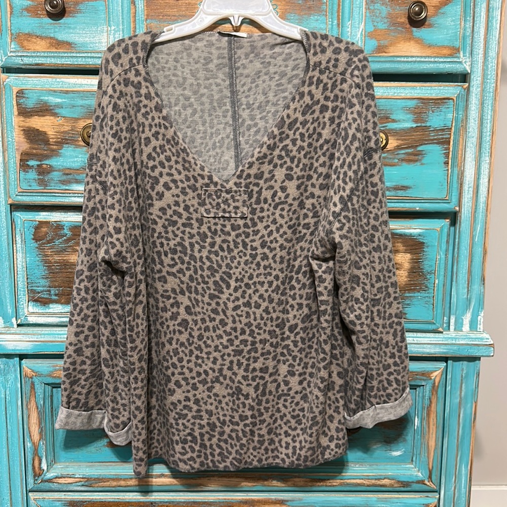 Leopard Top